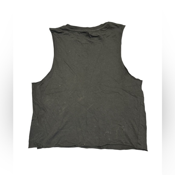 H&M Tee‎ - Picture 2 of 2